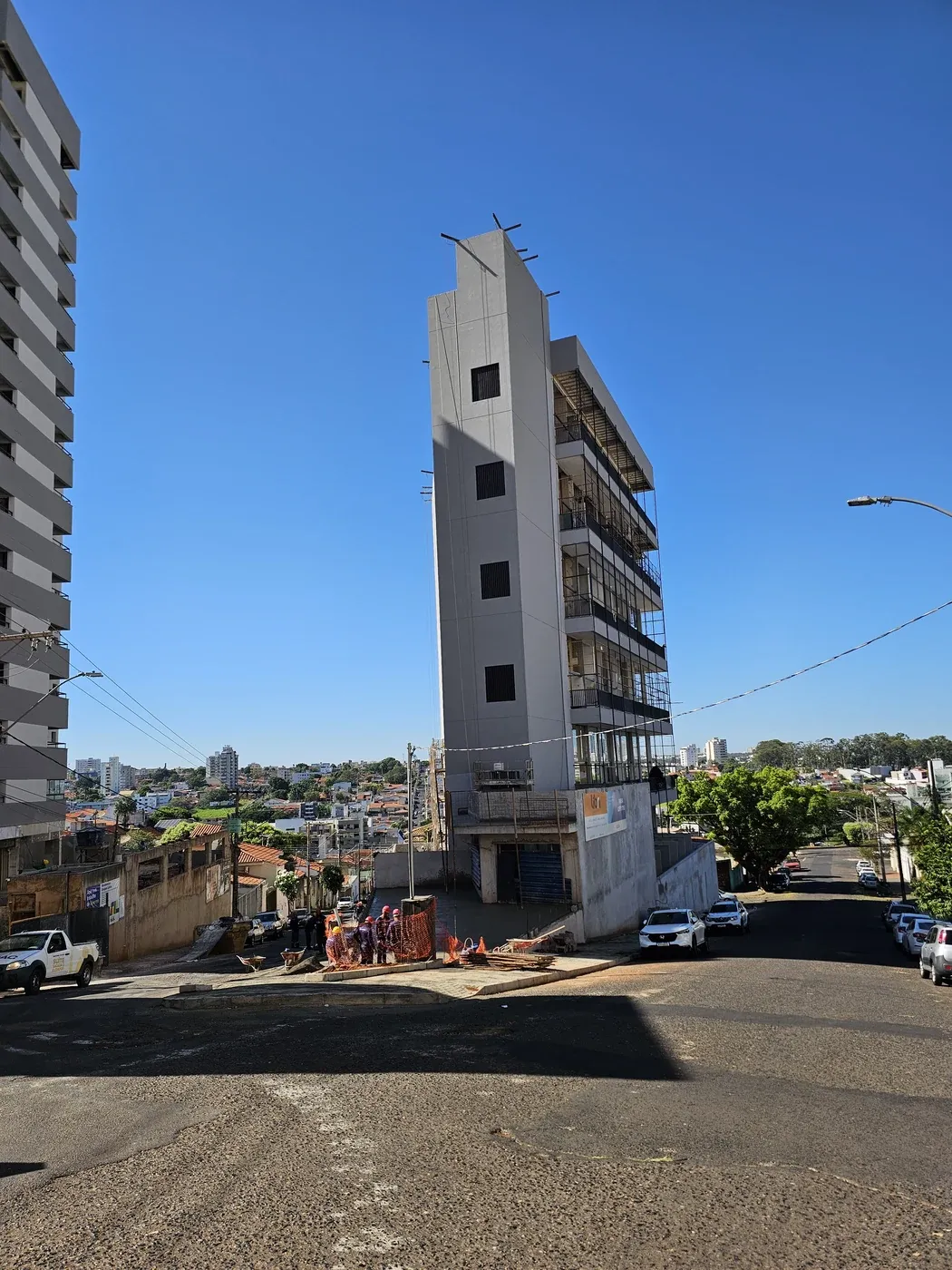 Condomínio: isolamento entre lazer e apartamentos